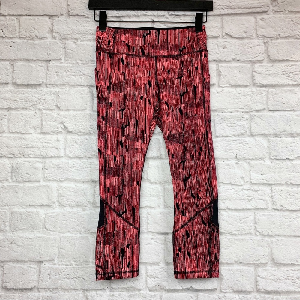 Lululemon Pace Rival Crop - Picture 2 of 6